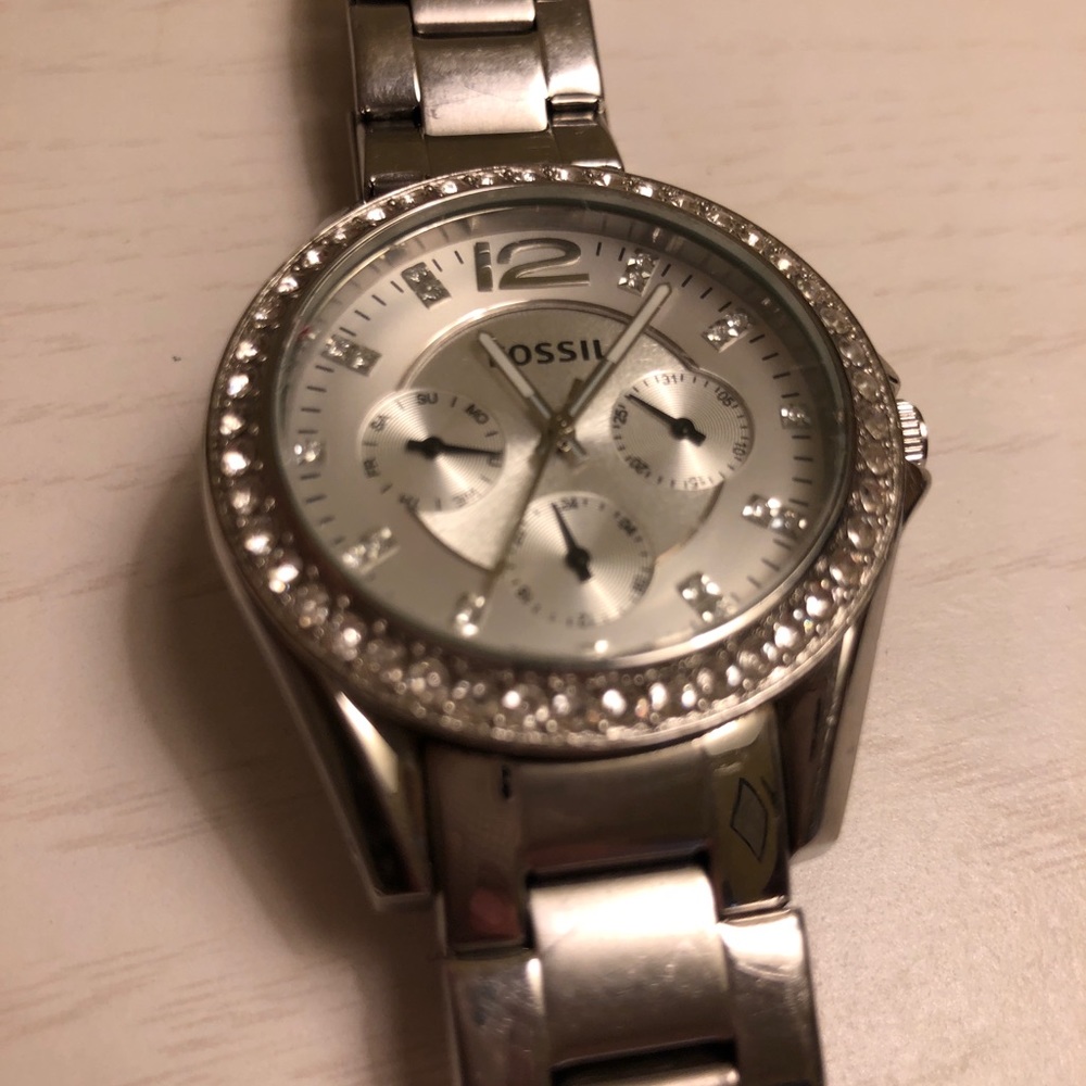 Fossil Riley Stainless Steel Watch - Picture 3 of 8